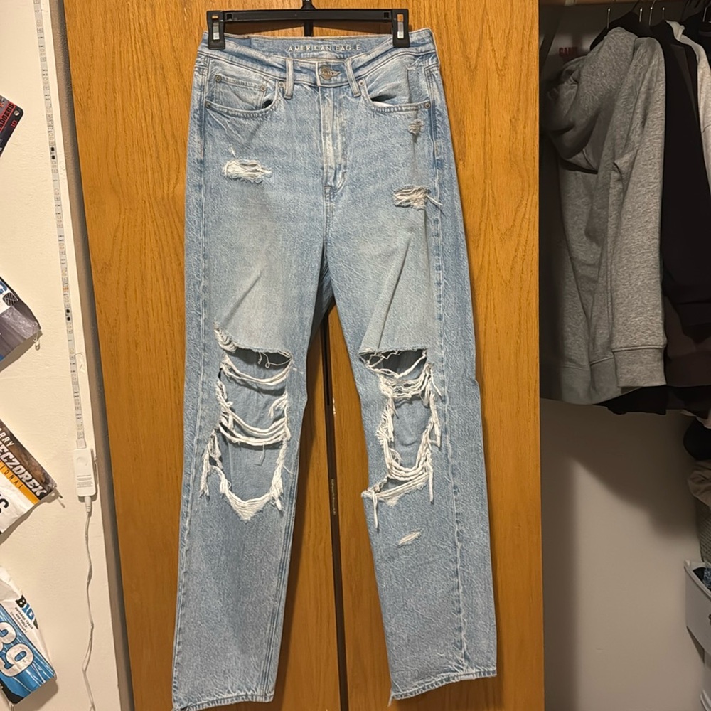 American eagle high rise 90s boyfriend  jeans